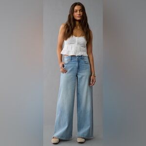 American Eagle Super High Rise Ultra Wide Leg Women's Jeans Size 12 Short